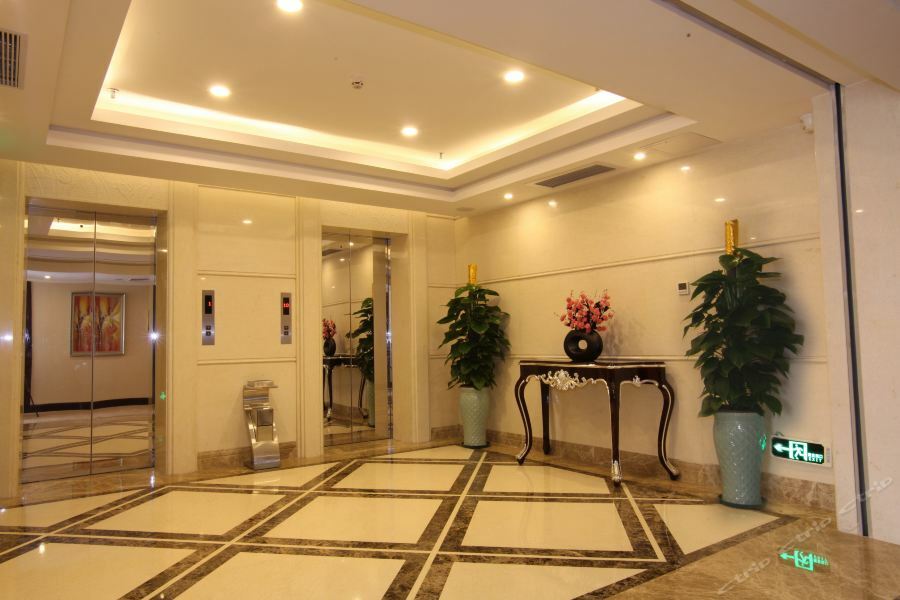 Guangzhou Jin Wan Li Business Hotel Exterior foto